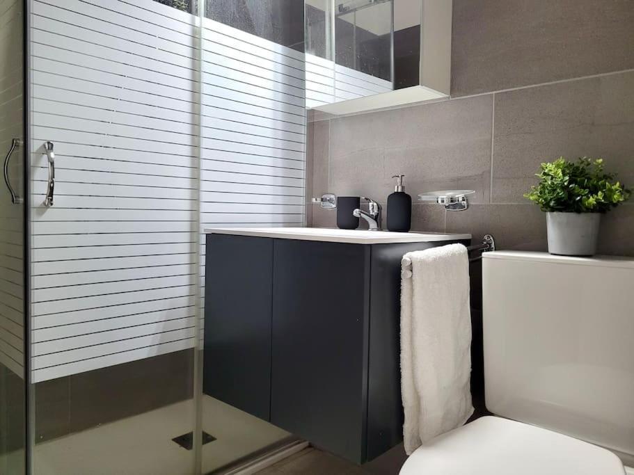Apartment Palma - Central & Cozy With Free Private Parking Лугано Экстерьер фото